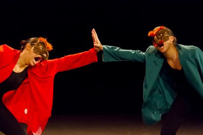 Entre com&eacute;dias