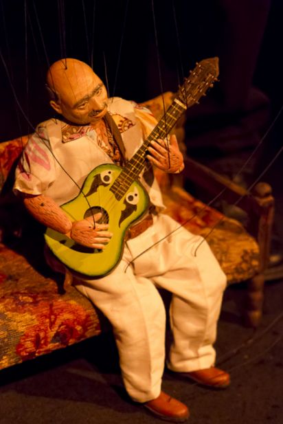 Seu Geraldo: voz e viol&atilde;o