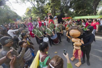Bonecos Gigantes de Braz&oacute;polis