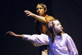 Uma pequena est&oacute;ria de l&aacute;