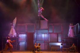 Ai Meu Zeus! - Os Deuses na Ind&uacute;stria