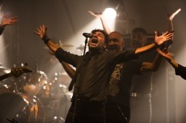 Cabe&ccedil;a - um document&aacute;rio c&ecirc;nico