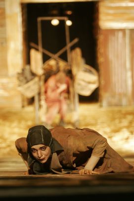 Uma m&atilde;e coragem e seus filhos no purgat&oacute;rio