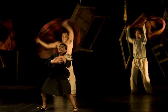 Em um sol amarelo, memórias de um terremoto